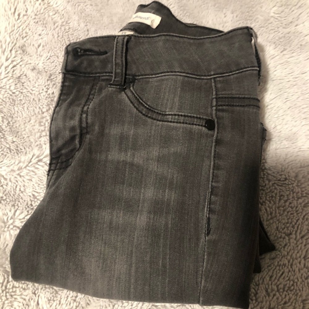 Ripped knee dark gray jeggings